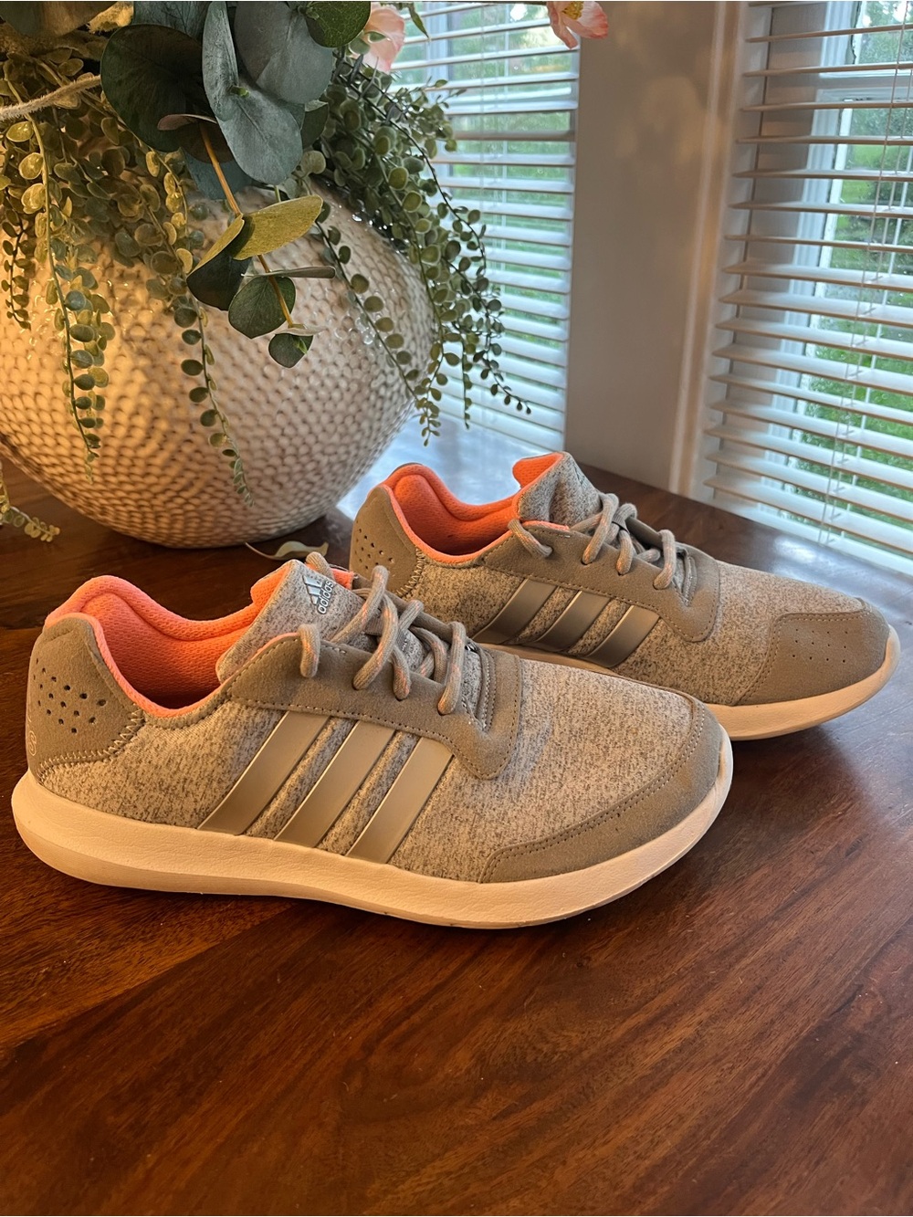 Adidas Supercloud Gray & Coral Running Sneakers Women’s 9.5